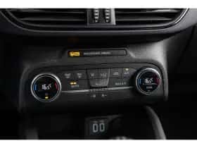 Ford Focus (2021) thumbnail 32