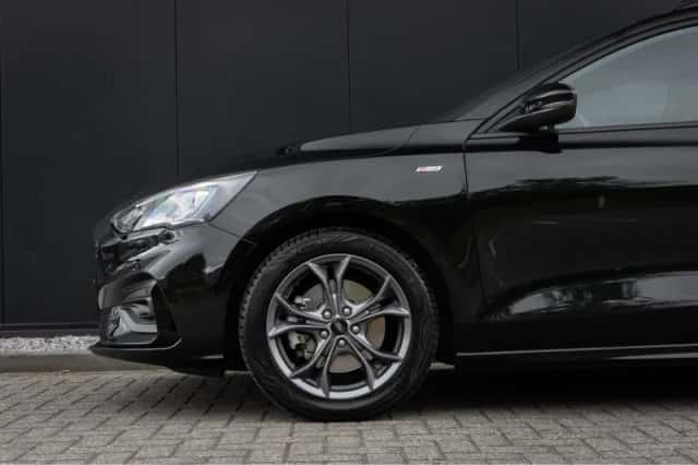 Ford Focus (2021) thumbnail 36