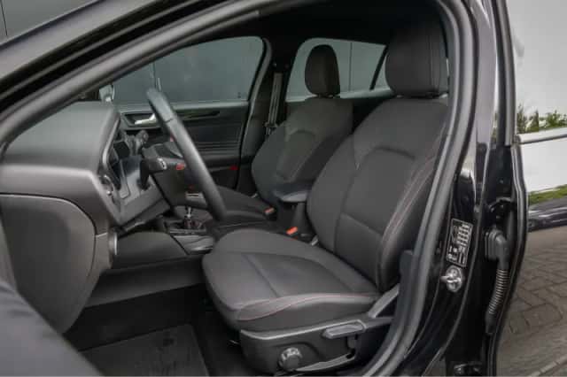 Ford Focus (2021) thumbnail 5