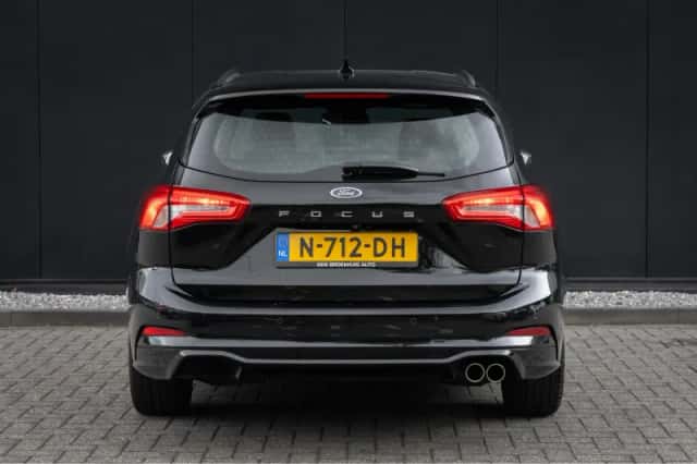 Ford Focus (2021) thumbnail 8