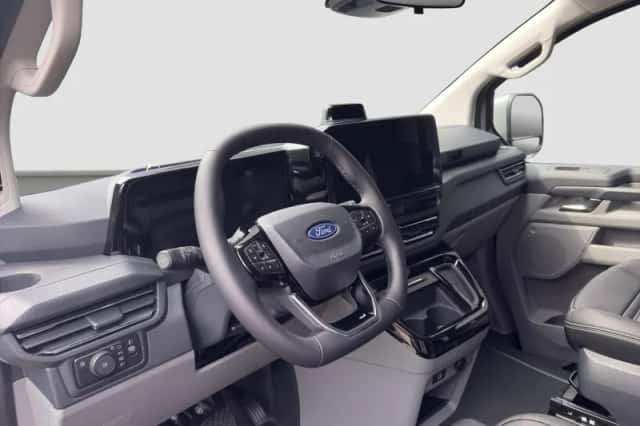 Ford Transit Custom (2026) thumbnail 4