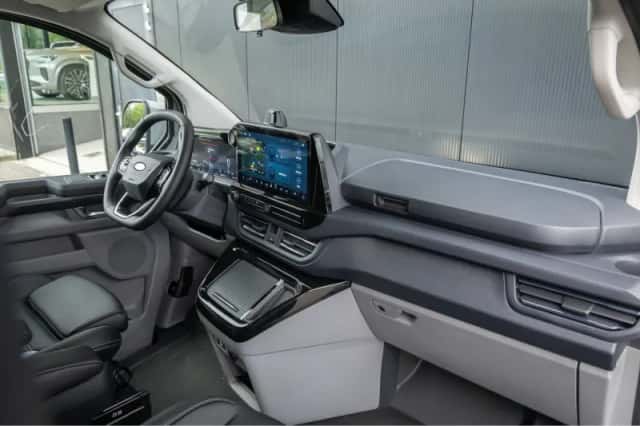 Ford Transit Custom (2026) thumbnail 5