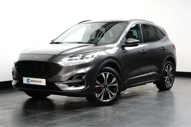 Ford Kuga (2022) thumbnail 1