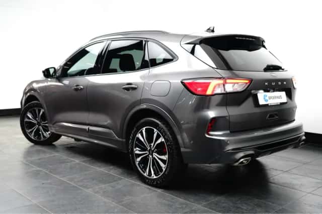 Ford Kuga (2022) thumbnail 2