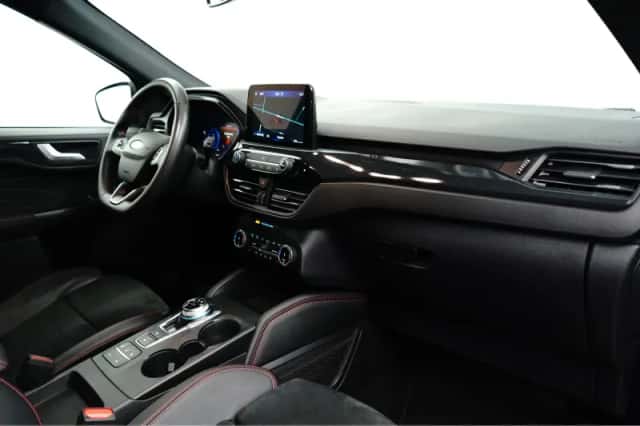 Ford Kuga (2022) thumbnail 16