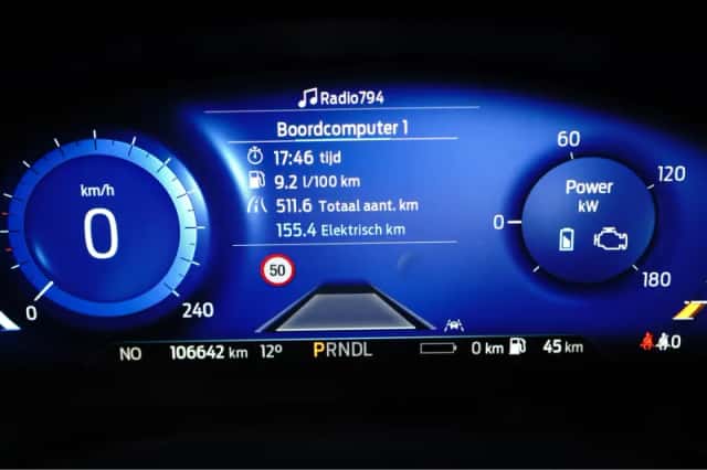 Ford Kuga (2022) thumbnail 17