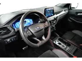 Ford Kuga (2022) thumbnail 3