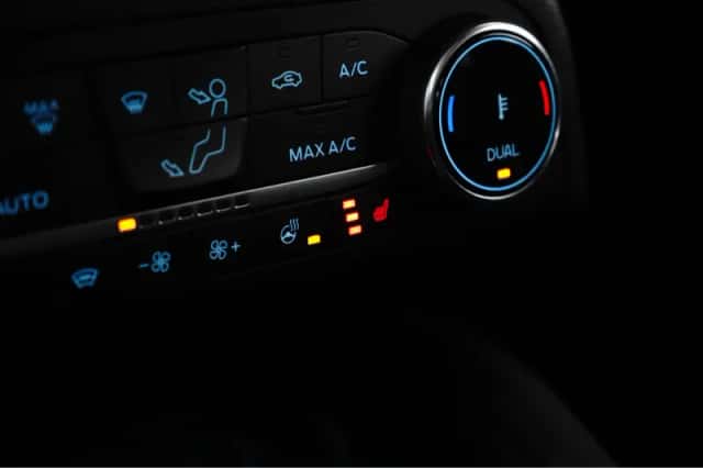 Ford Kuga (2022) thumbnail 22