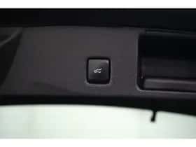Ford Kuga (2022) thumbnail 27