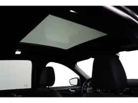 Ford Kuga (2022) thumbnail 4