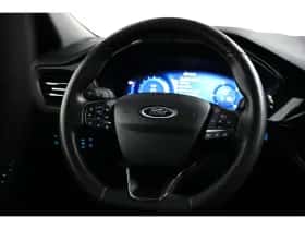 Ford Kuga (2022) thumbnail 8