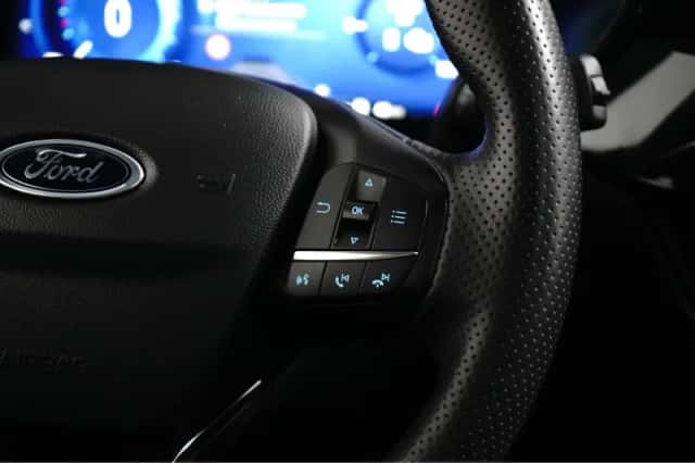 Ford Kuga (2022) thumbnail 10
