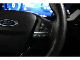 Ford Kuga (2022) thumbnail 10