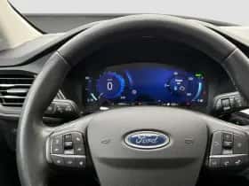 Ford Kuga (2022) thumbnail 4