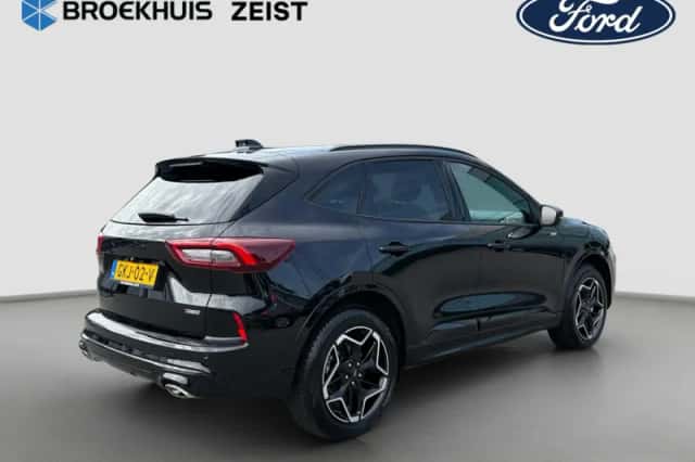 Ford Kuga (2024) thumbnail 4