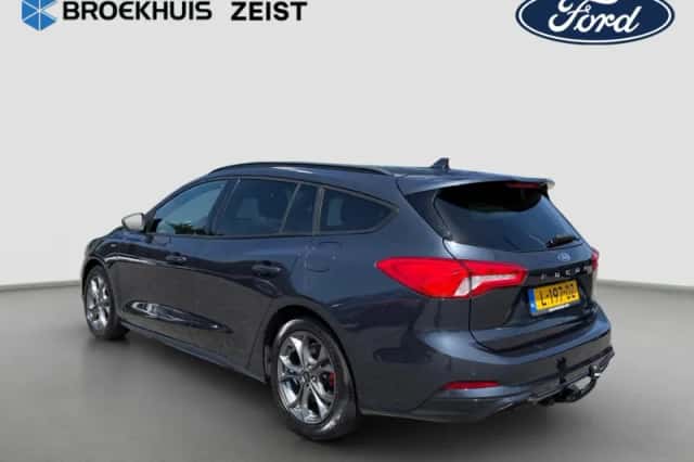 Ford Focus (2021) thumbnail 4