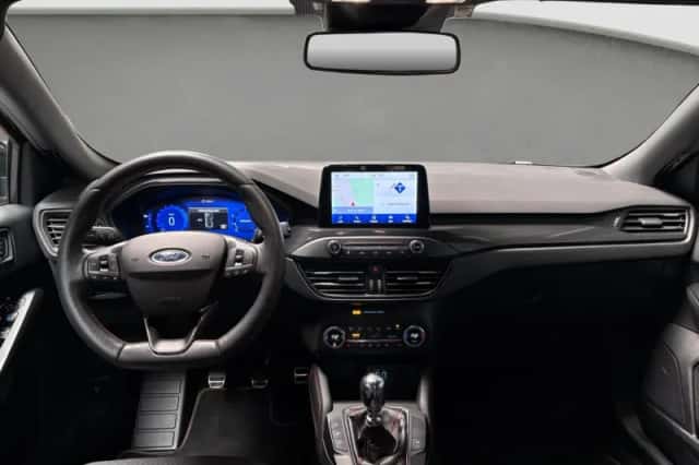 Ford Focus (2021) thumbnail 5