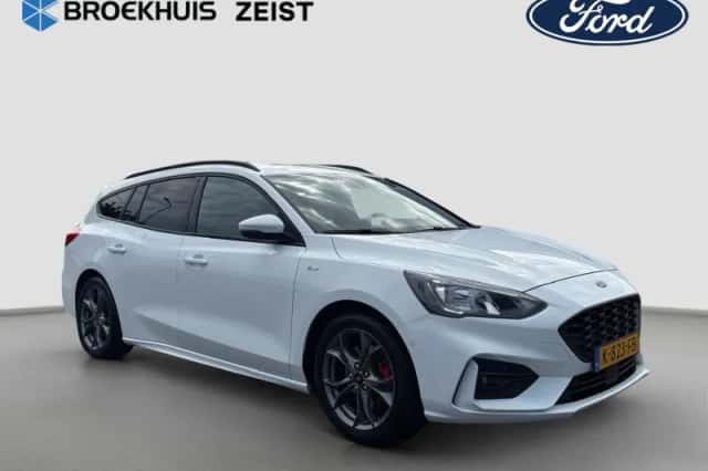Ford Focus (2020) thumbnail 2