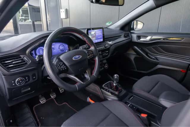 Ford Focus (2020) thumbnail 4