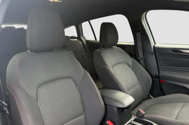 Ford Focus (2020) thumbnail 5