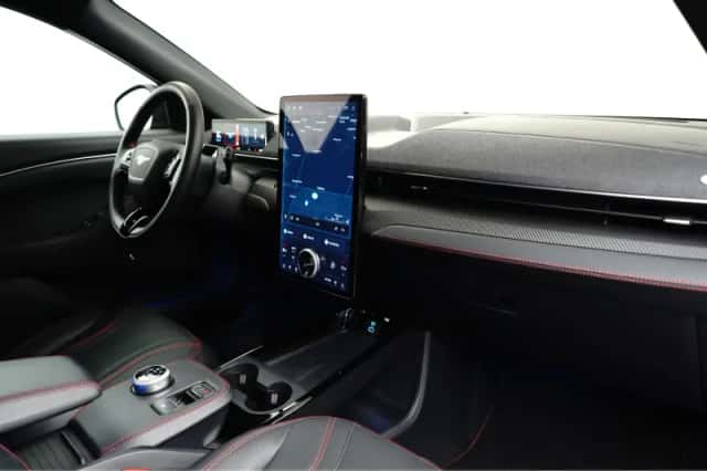 Ford Mustang Mach-E (2024) thumbnail 9