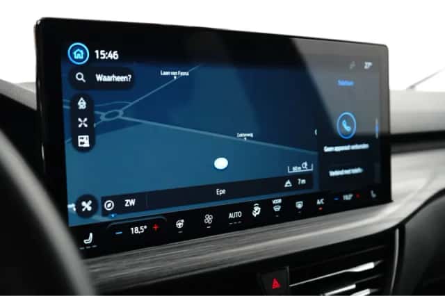 Ford Kuga (2024) thumbnail 17