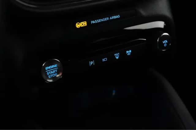 Ford Kuga (2024) thumbnail 24