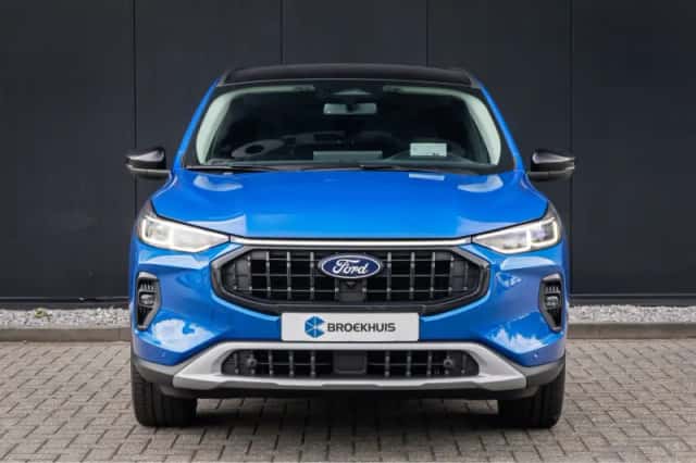 Ford Kuga (2024) thumbnail 4