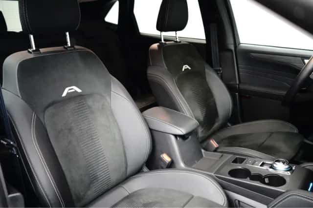 Ford Kuga (2024) thumbnail 7