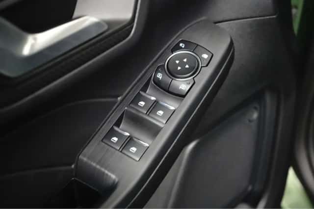 Ford Kuga (2025) thumbnail 17