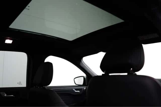 Ford Kuga (2025) thumbnail 5
