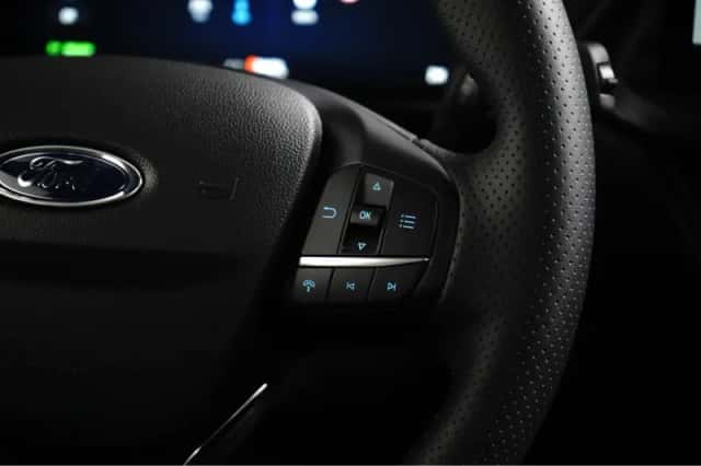 Ford Kuga (2025) thumbnail 9