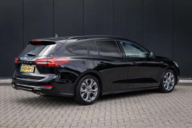 Ford Focus (2024) thumbnail 2