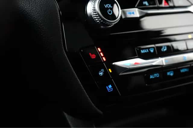 Ford Explorer (2024) thumbnail 24
