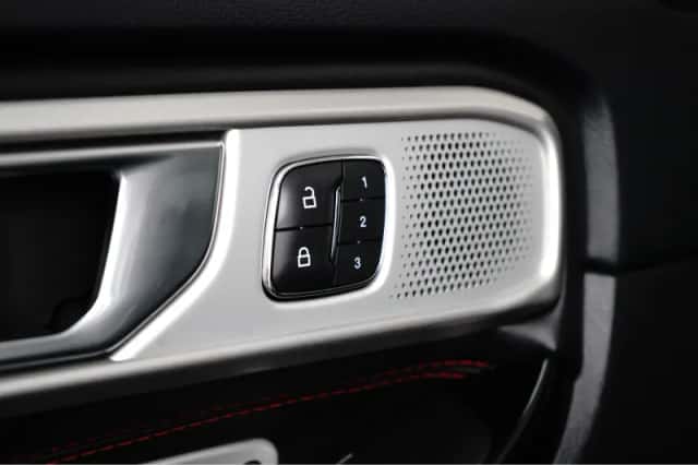 Ford Explorer (2024) thumbnail 10