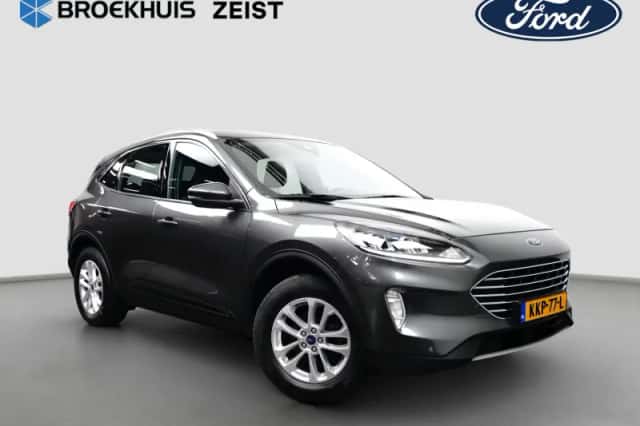 Ford Kuga (2022) thumbnail 2