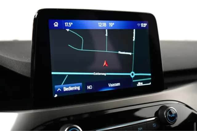 Ford Kuga (2022) thumbnail 14