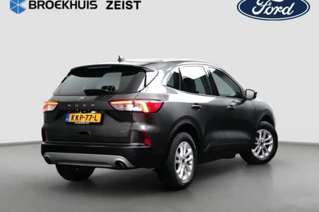 Ford Kuga (2022) thumbnail 5