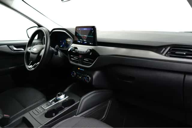 Ford Kuga (2022) thumbnail 10