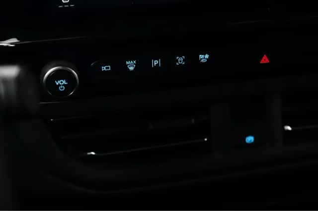 Ford Tourneo Custom (2024) thumbnail 23