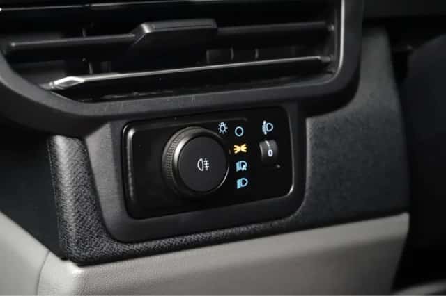 Ford Tourneo Custom (2024) thumbnail 26