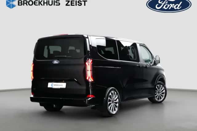 Ford Tourneo Custom (2024) thumbnail 4