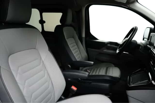 Ford Tourneo Custom (2024) thumbnail 6