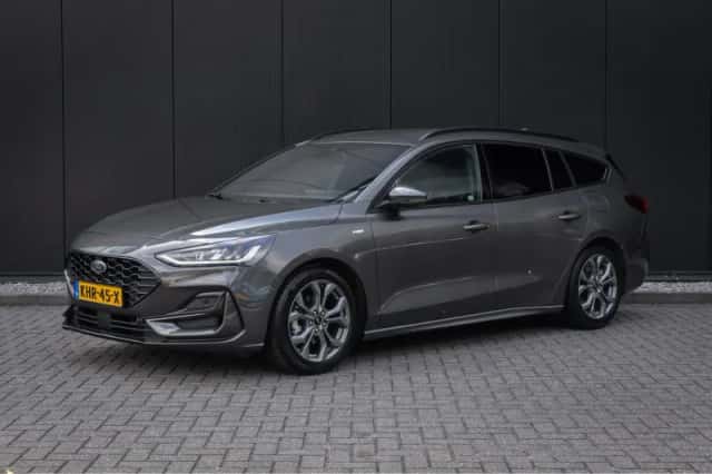 Ford Focus (2024) thumbnail 1
