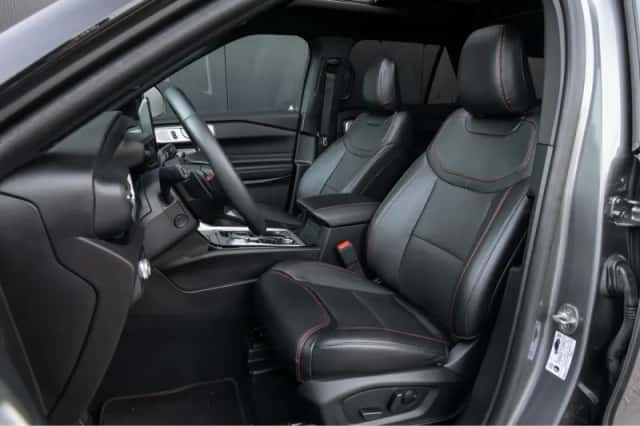 Ford Explorer (2024) thumbnail 6