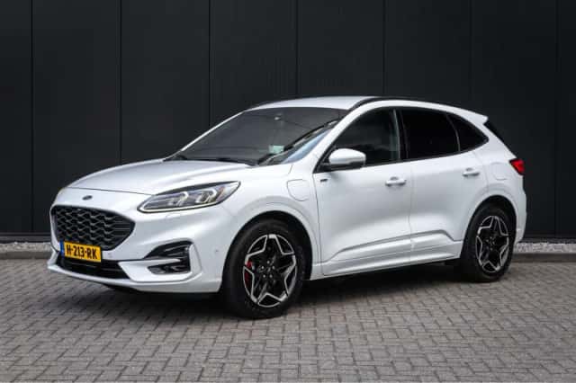 Ford Kuga (2020) thumbnail 1