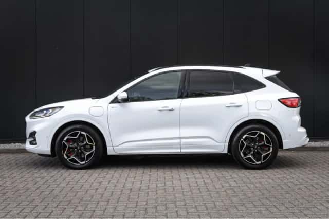 Ford Kuga (2020) thumbnail 3
