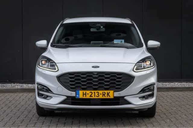 Ford Kuga (2020) thumbnail 5