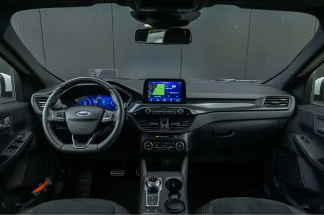 Ford Kuga (2020) thumbnail 6