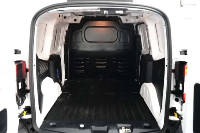 Ford Transit Courier (2024) thumbnail 6